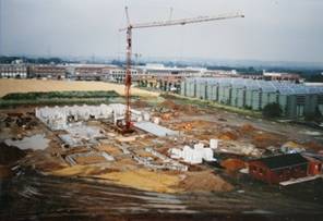 Bild der sich im Bau befindlichen DELTA-Halle.